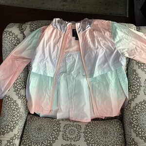 Girls all or motion wind breaker